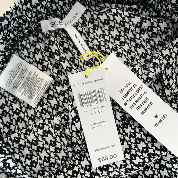 BCBGeneration Black & White Print Comb Shorts - Picture 10 of 10